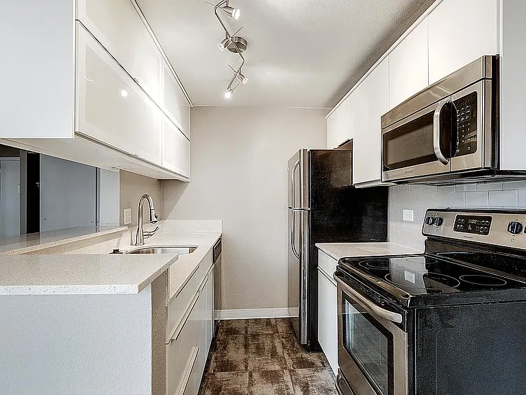 Dwell Apartments — Photo 3