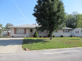 17 E Crownview, Mount Vernon, IL 62864