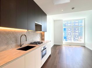27-20 42nd Rd #8B, Long Island City, NY 11101