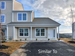 605 Pin Oak Dr, Christiansburg, VA 24073