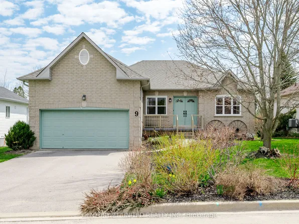 9 Brookside St, Cavan Monaghan, ON L0A 1G0