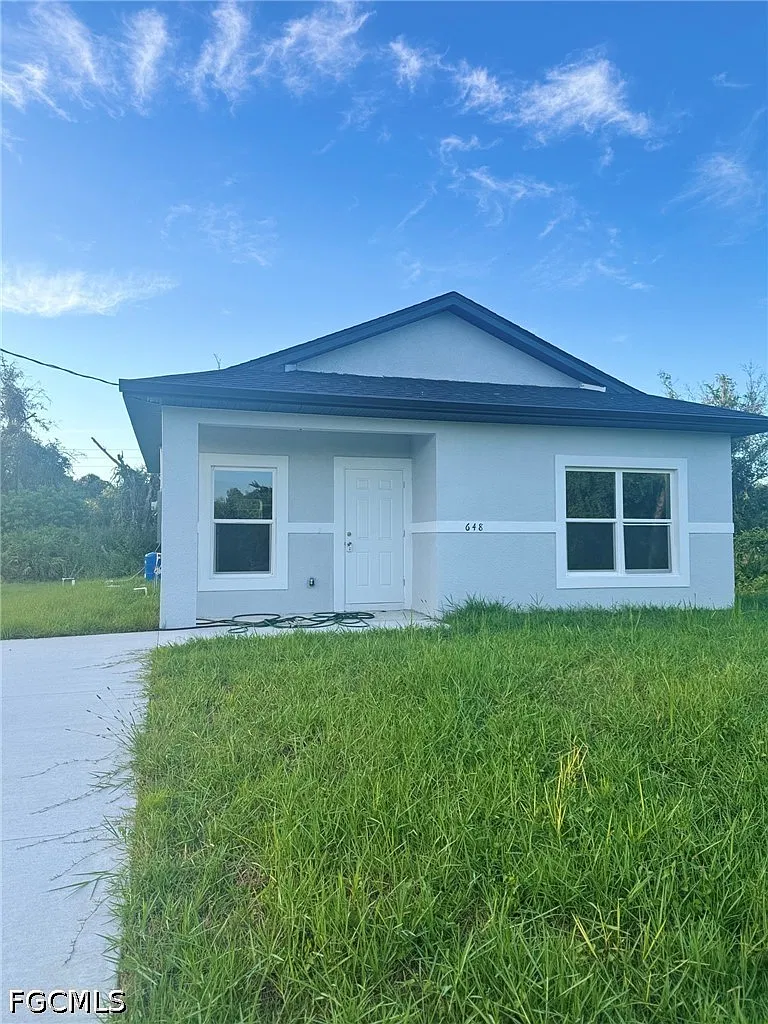 2 bed, 1.0 bath, 777 sqft, $1,650 — Photo 2