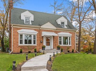 1600 Pine Rd, Homewood, IL 60430