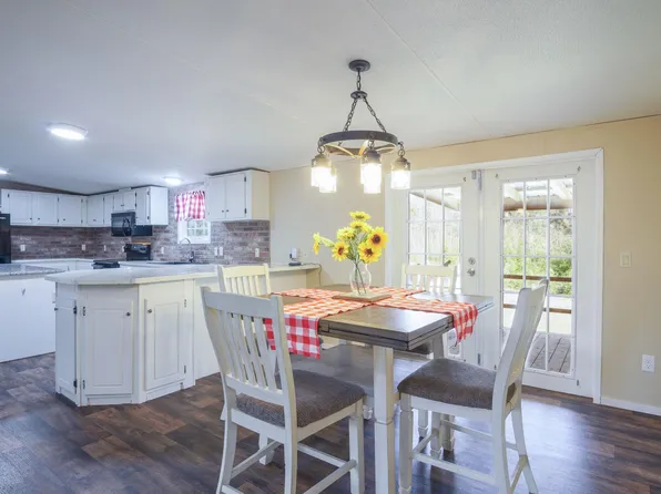 8885 County Road 4224, Frankston, TX 75763