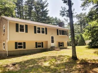 12 Fuller St, Carver, MA 02330