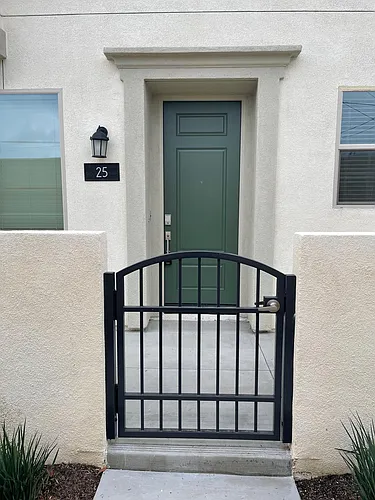25 Bedford Ct Photo 1