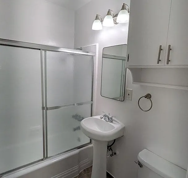 12541 Pacific Ave — Photo 9