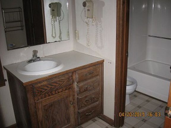 3rd image of 622 Beaver Dr