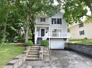 821 State St, Saint Charles, IL 60174