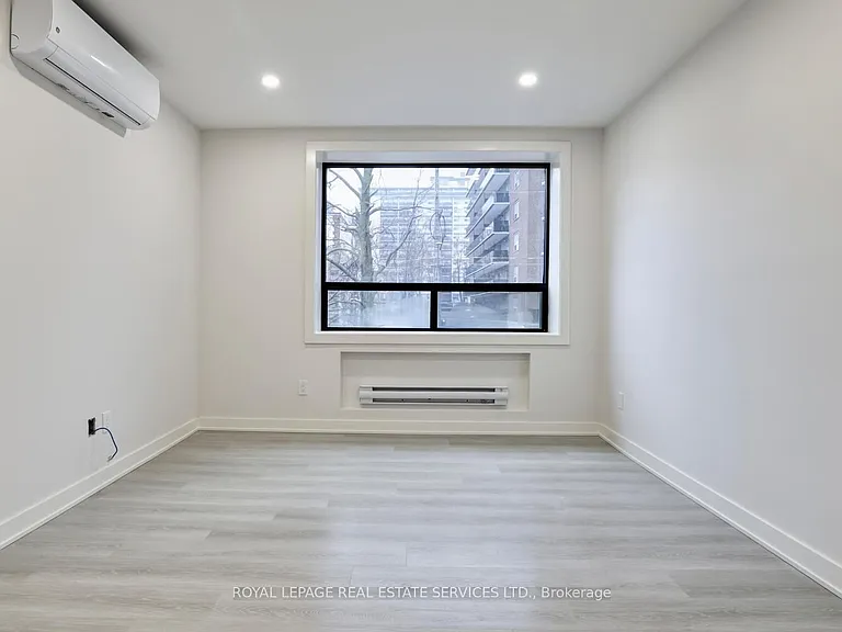 20 Duke St #305 — Photo 37