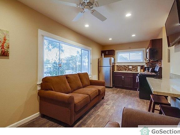 2nd image of 328 25th St