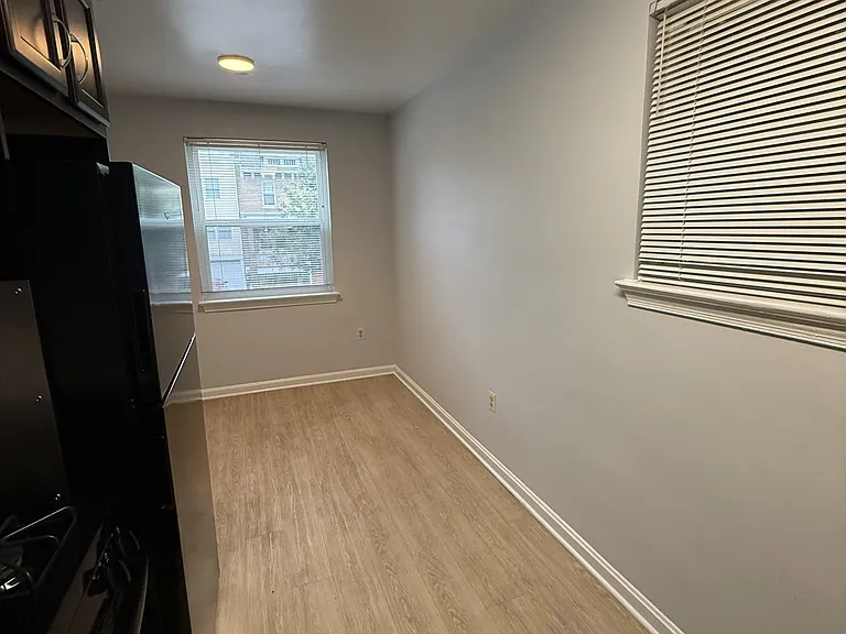 1431 East St NE #3 — Photo 7