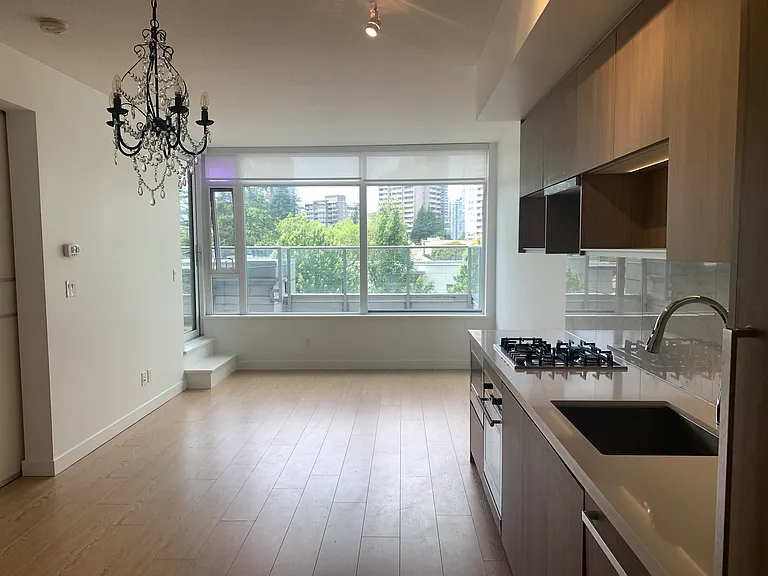 6538 Nelson Ave #505 — Photo 2