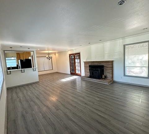 4th image of 151 Manzanita Dr