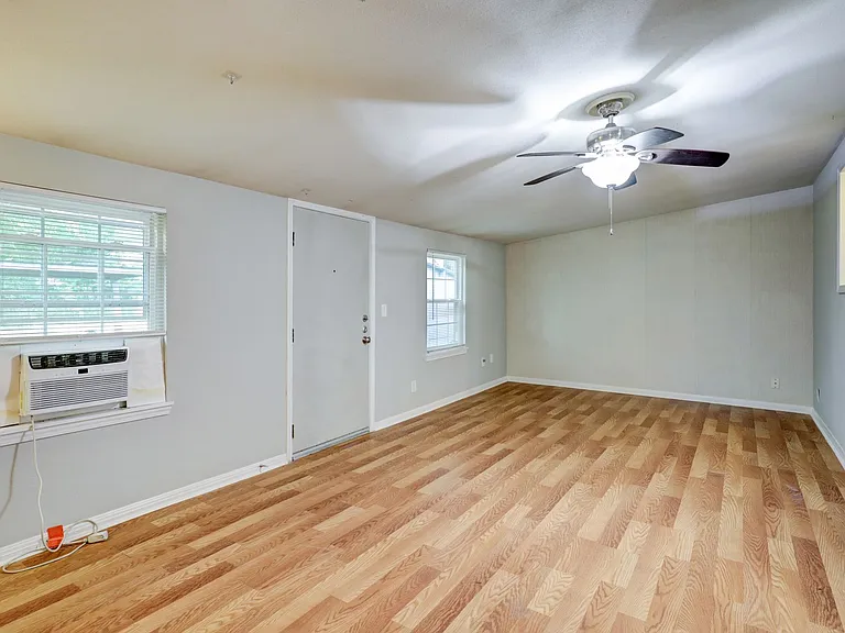 9193 Lucille Ln — Photo 17