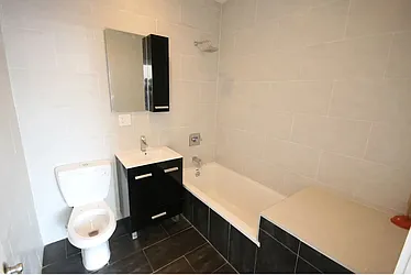 Rented by Makover Group Inc