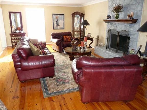 5th image of 7701 Indian Springs Dr