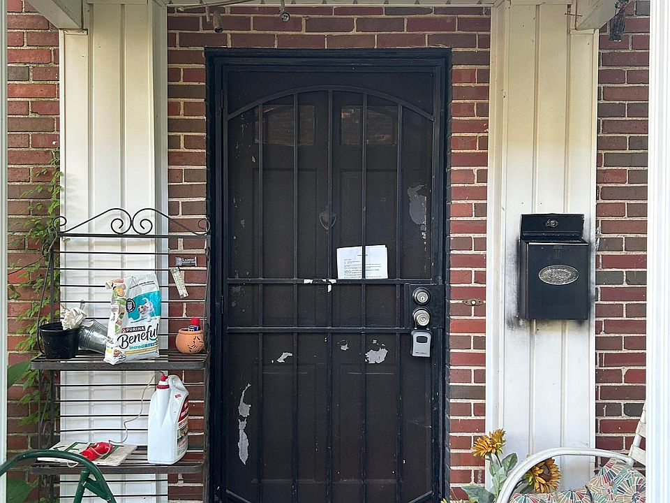 1st image of 1741 Valley Ave #1741