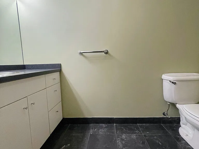 15 East End Lofts — Photo 9