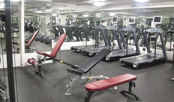 4th image of 555 4th St Unit 441
