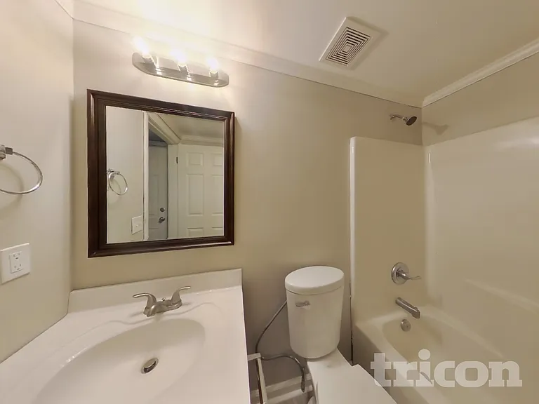 4074 Five Oaks Ct — Photo 15
