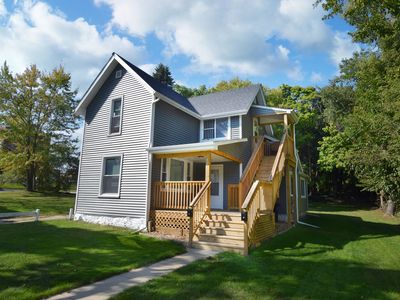422 W 6th Ave, Flint, MI, 48503