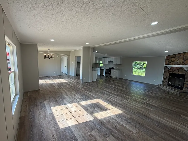 109 Corn Rd — Photo 8