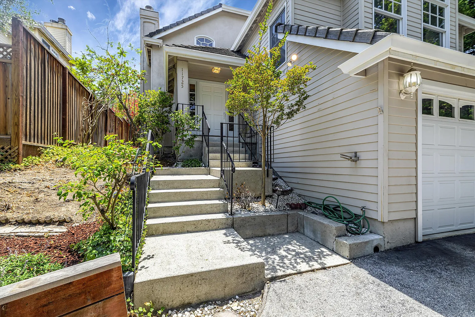 11725 Winding Way photo 1