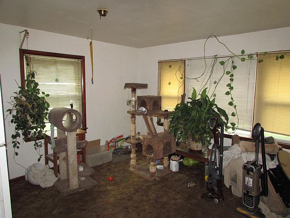 5th image of 5700 W Custer AVENUE