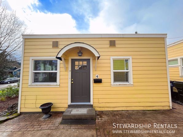 2024 Emerald St APT 4