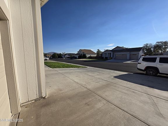 5th image of 1338 Winnies Ln