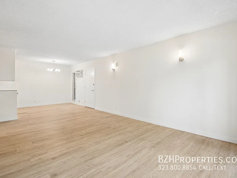 7540 Hampton Ave #202A — Photo 9