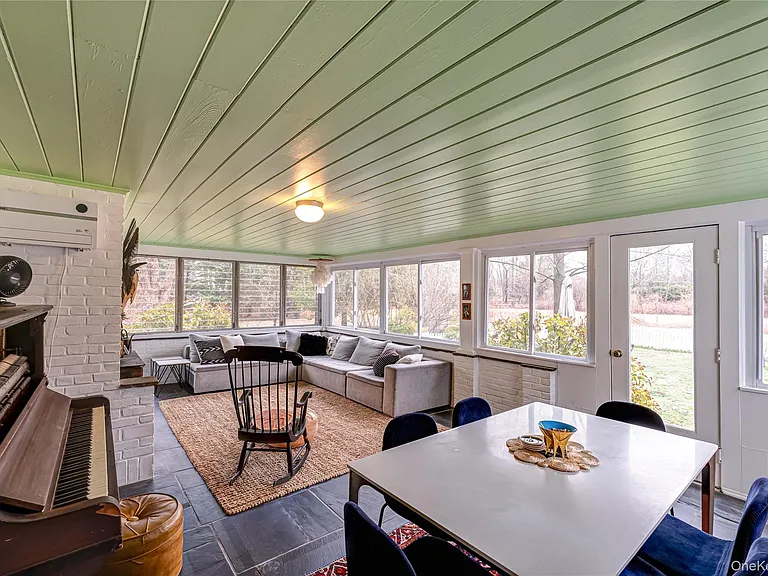 23 Pinetree Ln — Photo 14