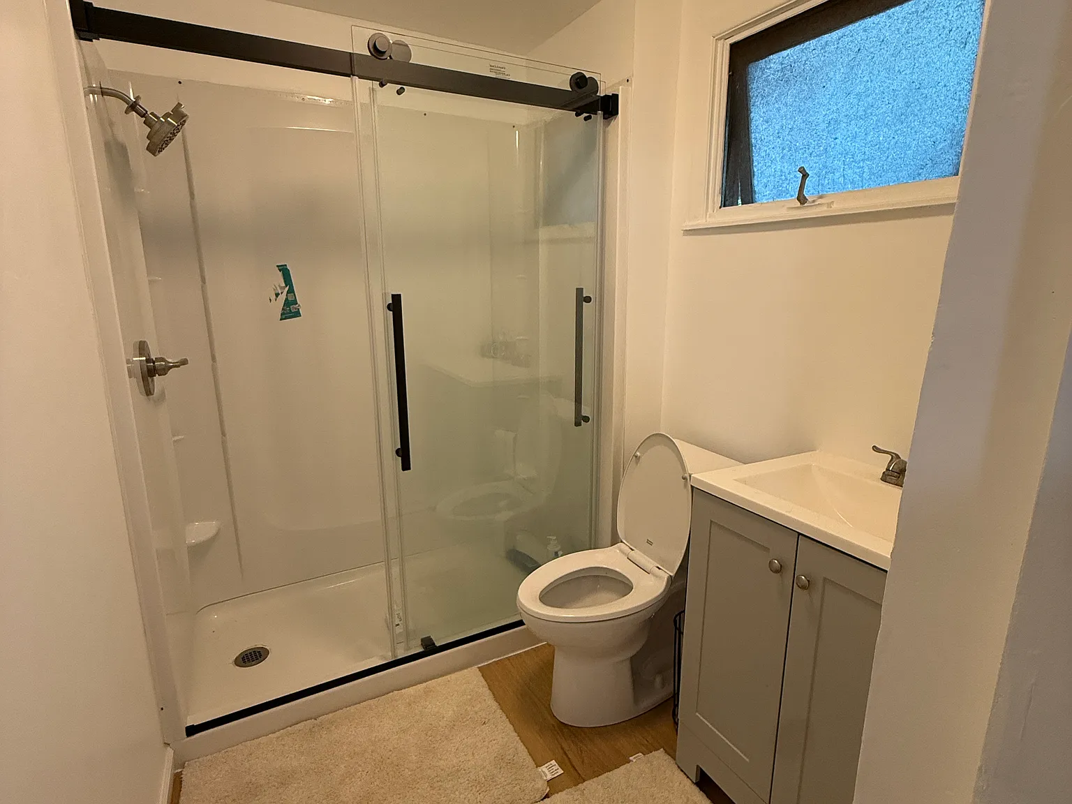 2 bed, 1000 sqft, $1,400 — Photo 4
