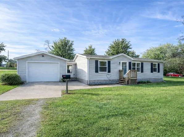 302 E Cherry St, Skidmore, MO 64487
