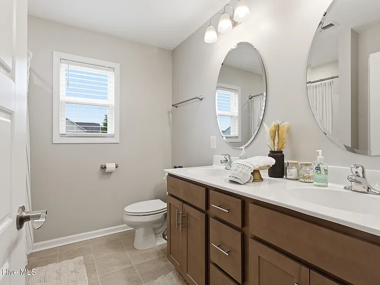 200 Grist Mill Dr — Photo 6