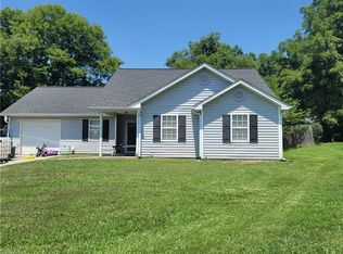 2806 Pleasant Garden Rd, Greensboro, NC 27406