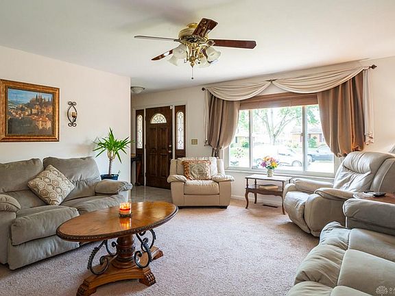 2nd image of 2219 Southlea Dr