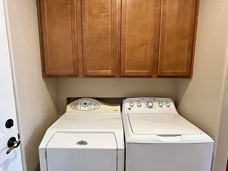 897 E Roma Ave #3 — Photo 9