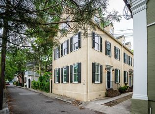 7 West St APT B, Charleston, SC 29401