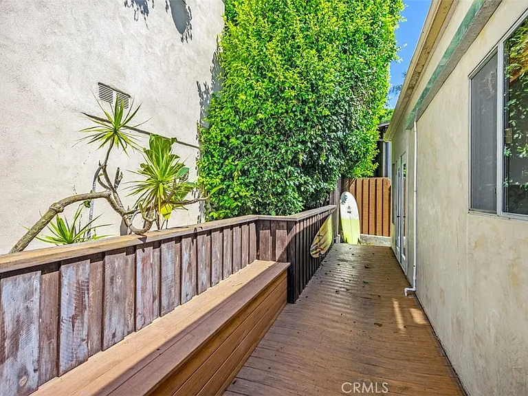 31888 Hillside Ln — Photo 27