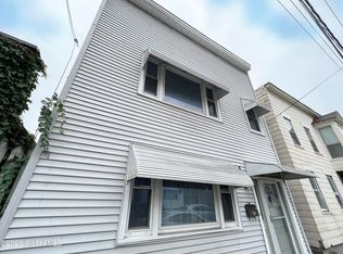 34 Congress St, Cohoes, NY 12047