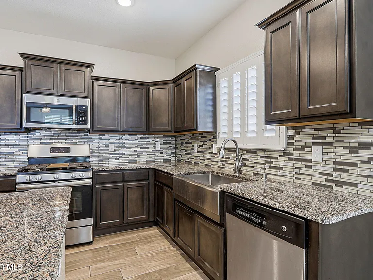 14828 Tierra Coruna Ave — Photo 9