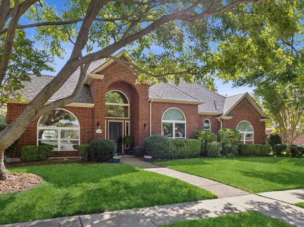 2906 Carla Dr, Rowlett, TX 75088