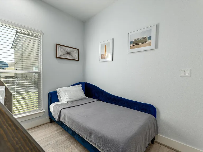 294 Debbie Ln — Photo 15