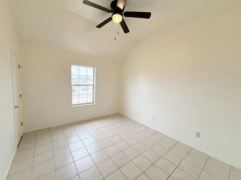 1210 Industrial Blvd #C — Photo 19