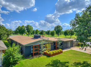1736 NW 63rd St, Nichols Hills, OK 73116
