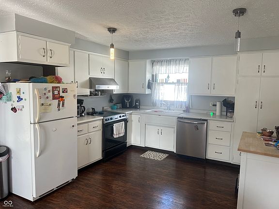 4th image of 714 W Van Buren St