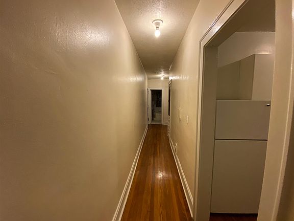 3rd image of 2653 Euclid Heights Blvd #15