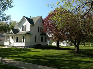 216 2nd St, Claremont, MN 55924